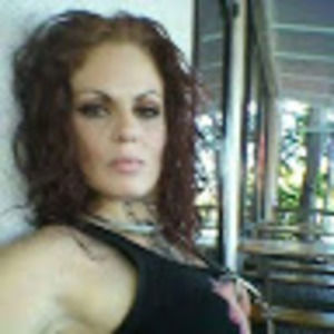 Meet your Posher, Lora